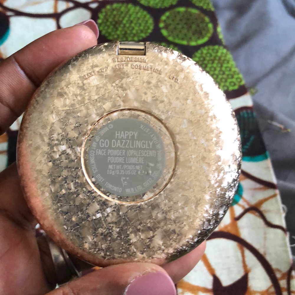MAC “Happy Go Dazzingly” highlighter